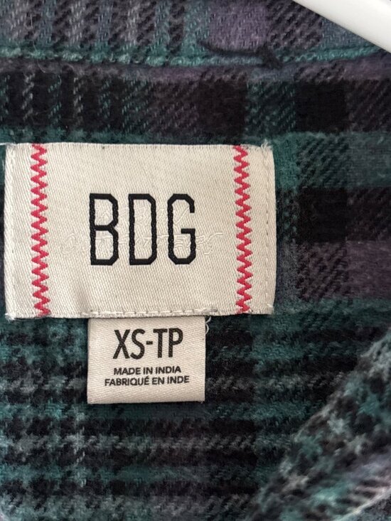 BDG Flannel Shirt Size XS Oversized Plaid Button Front Long Sleeve Green Preppy - Picture 5 of 9